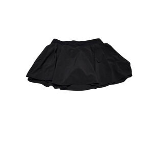 Lululemon black athletic skort with waist pocket, size 6
